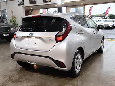 2021 Toyota Aqua - Thumbnail