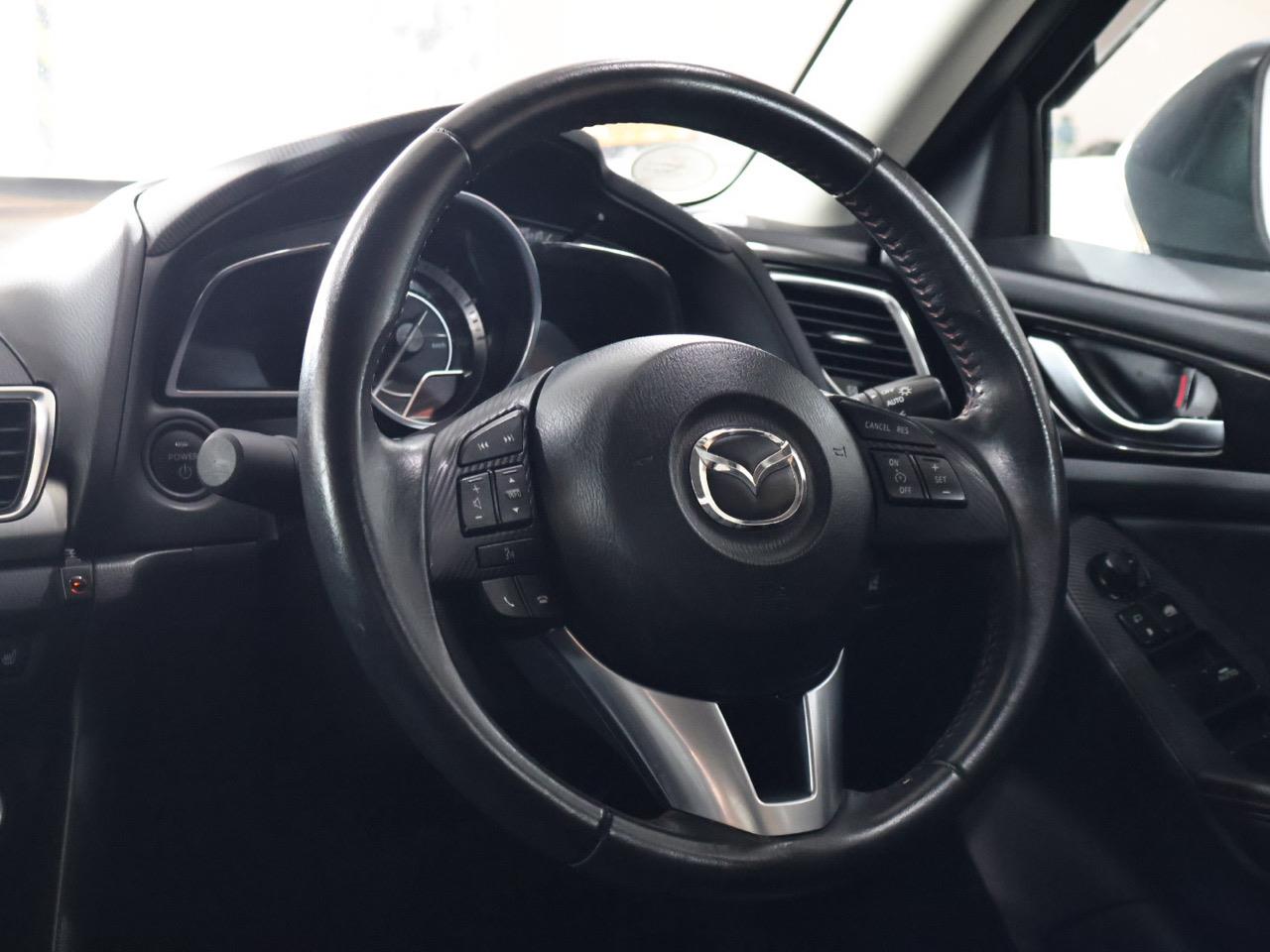2015 Mazda Axela