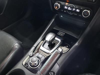 2015 Mazda Axela - Thumbnail