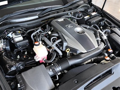 2016 Lexus IS 200t - Thumbnail