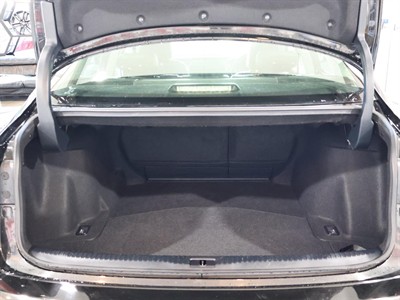 2016 Lexus IS 200t - Thumbnail