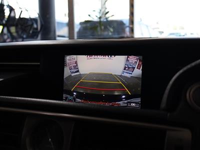 2016 Lexus IS - Thumbnail