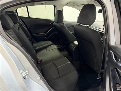 2017 Mazda Axela - Thumbnail