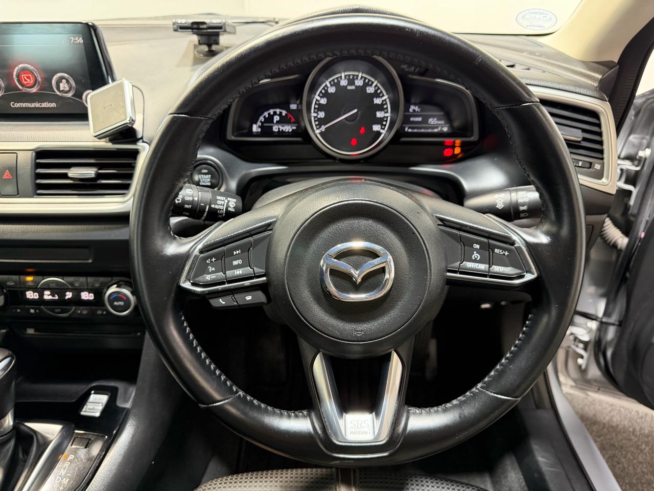 2017 Mazda Axela