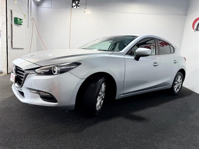 2017 Mazda Axela - Thumbnail