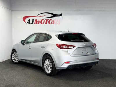 2017 Mazda Axela - Thumbnail