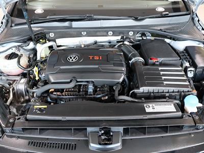2015 Volkswagen Golf - Thumbnail