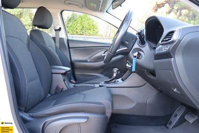 2022 Hyundai i30 - Thumbnail