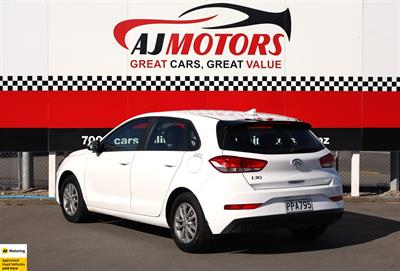 2022 Hyundai i30 - Thumbnail