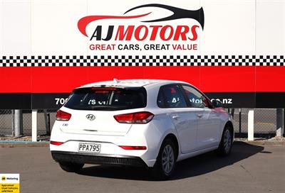 2022 Hyundai i30 - Thumbnail