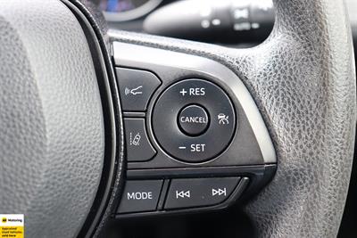 2020 Toyota RAV4 - Thumbnail