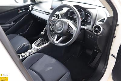 2021 Mazda 2 - Thumbnail