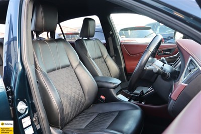 2015 Toyota Harrier - Thumbnail