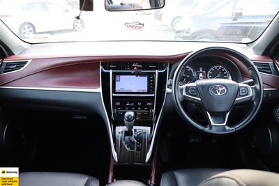 2015 Toyota Harrier - Thumbnail