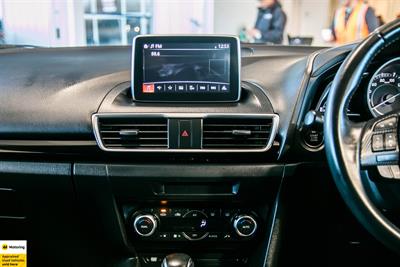 2014 Mazda Axela - Thumbnail