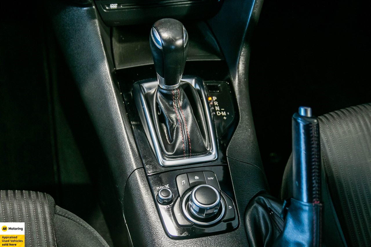 2014 Mazda Axela