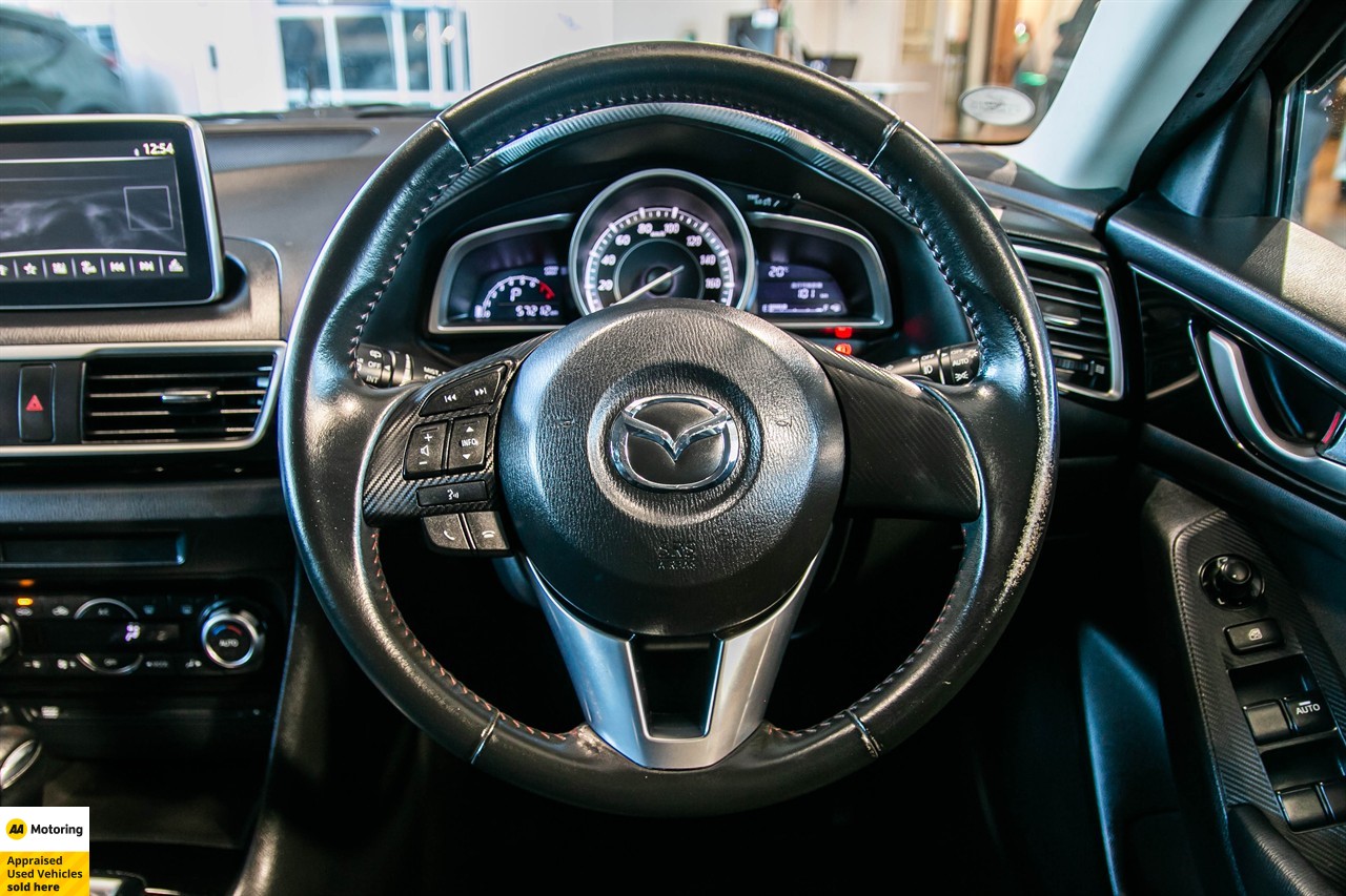 2014 Mazda Axela