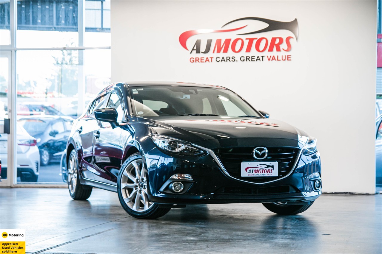 2014 Mazda Axela