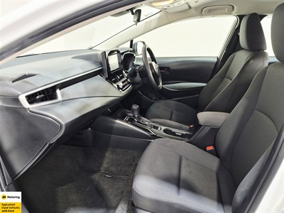 2023 Toyota Corolla - Thumbnail