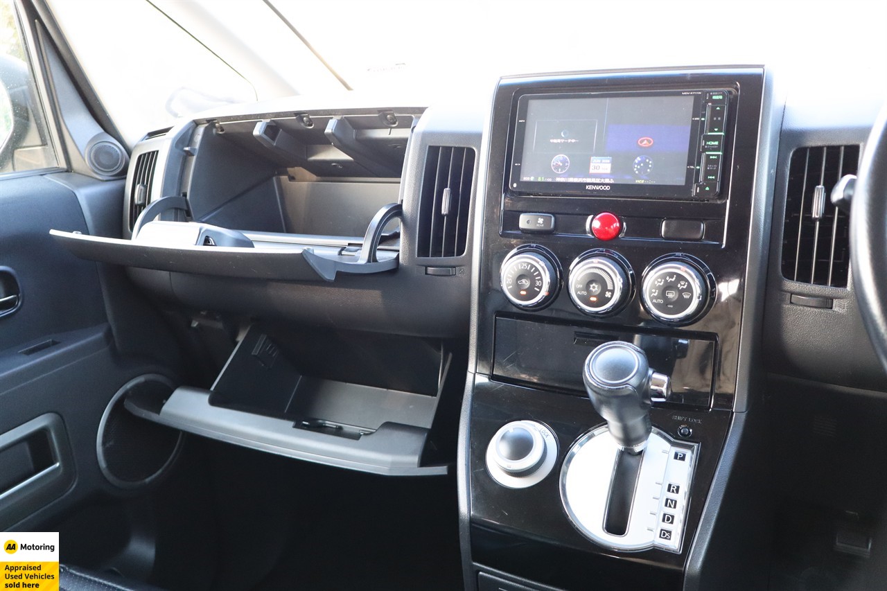 2015 Mitsubishi Delica