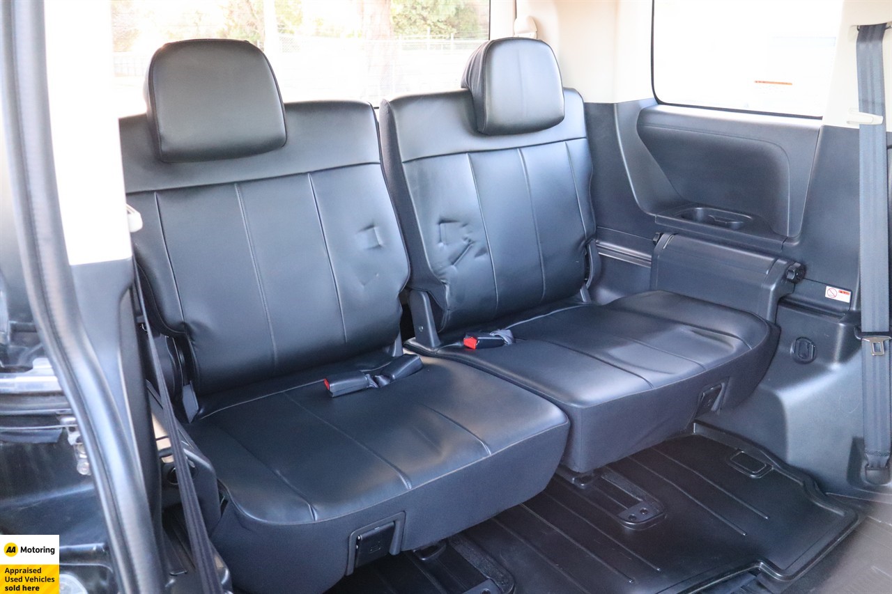 2015 Mitsubishi Delica