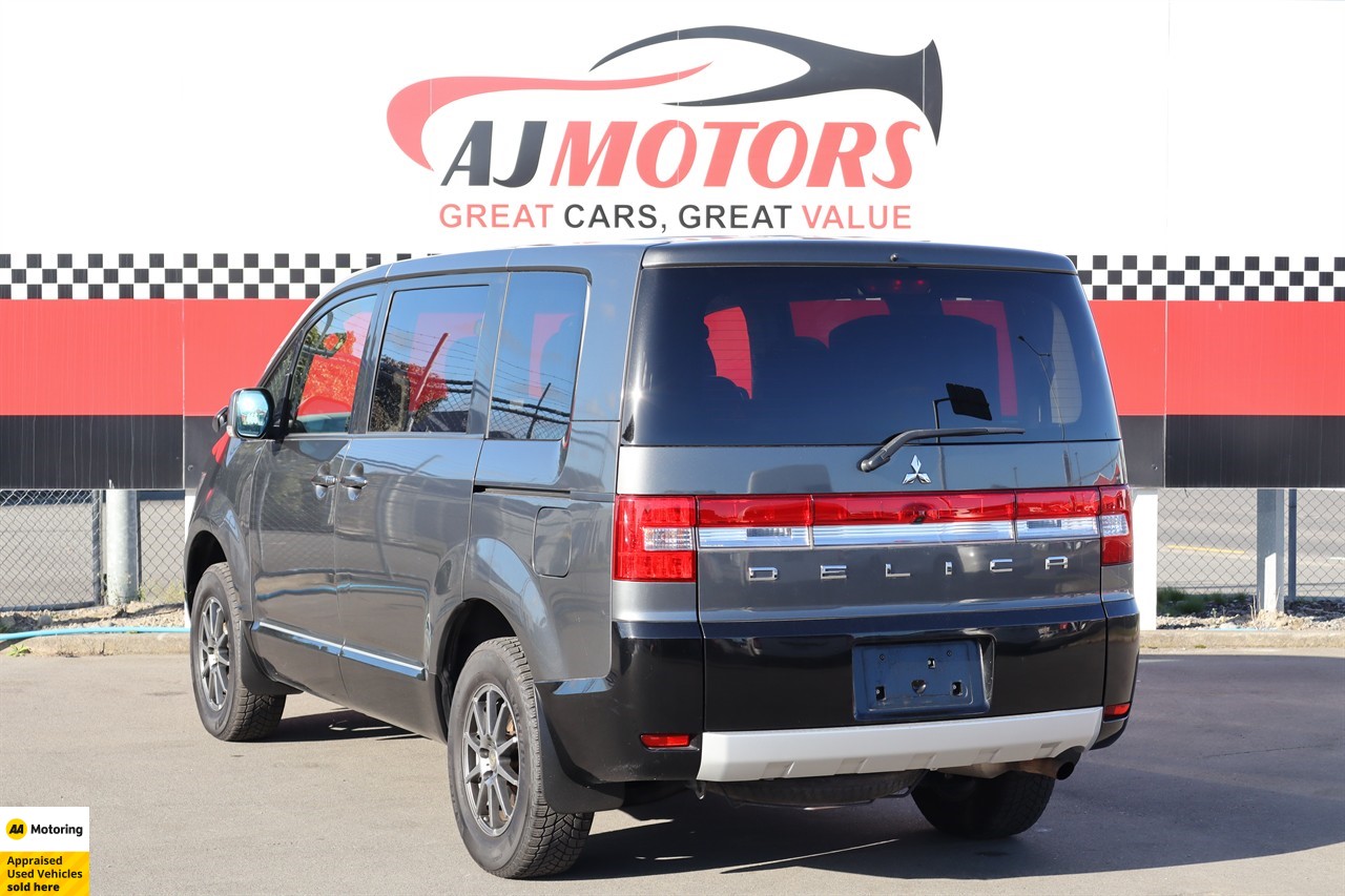 2015 Mitsubishi Delica