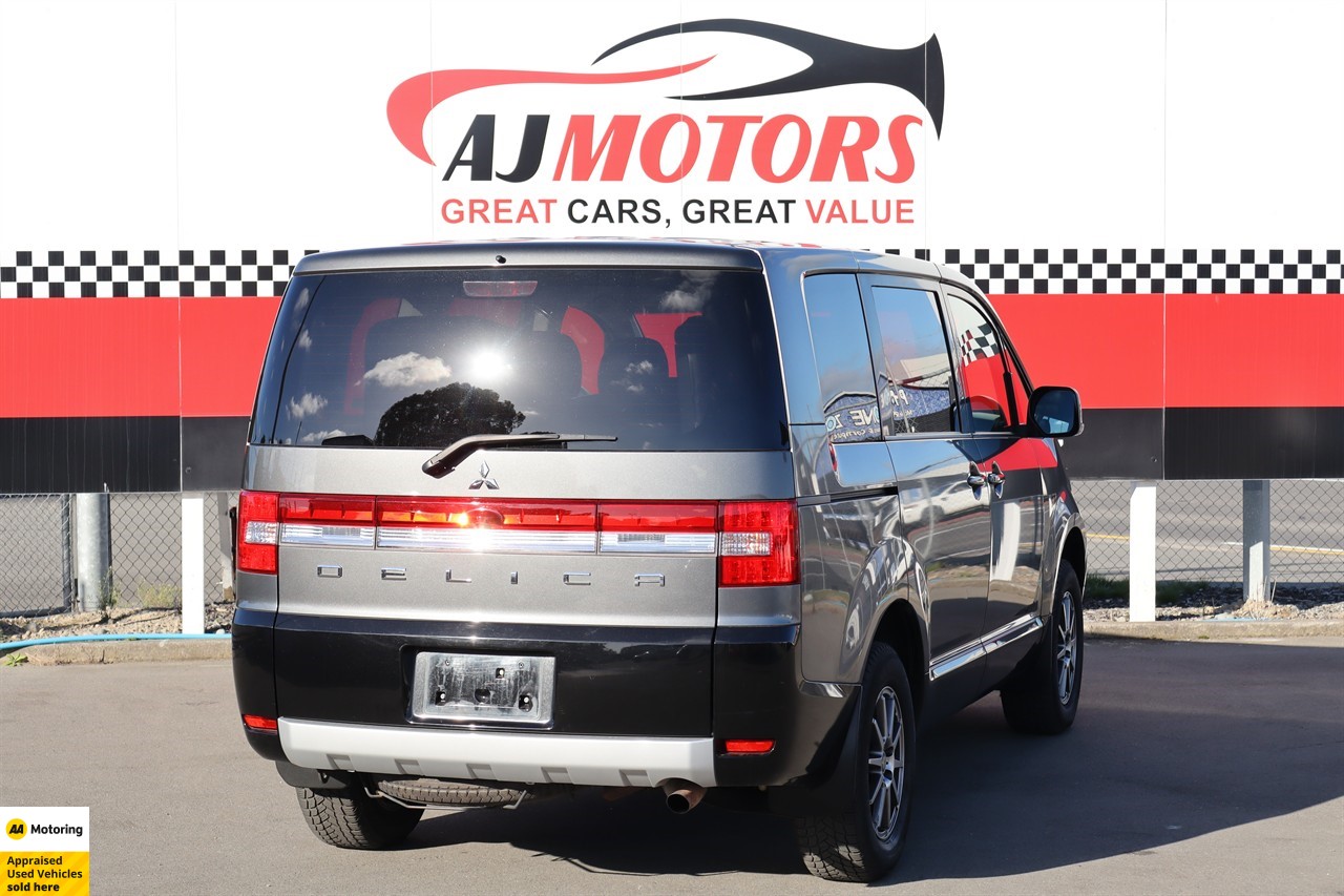 2015 Mitsubishi Delica