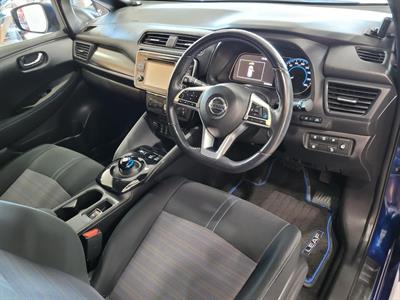 2018 Nissan Leaf - Thumbnail