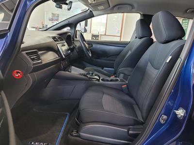 2018 Nissan Leaf - Thumbnail