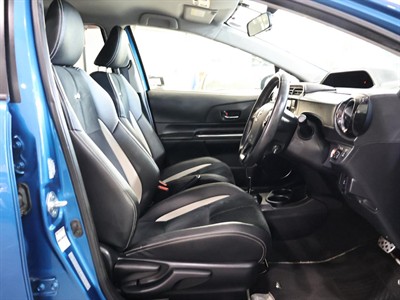 2015 Toyota Aqua - Thumbnail