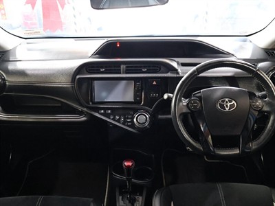 2015 Toyota Aqua - Thumbnail