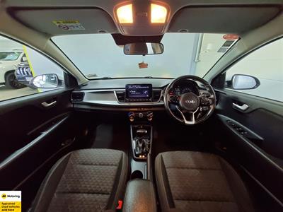 2021 Kia Rio - Thumbnail