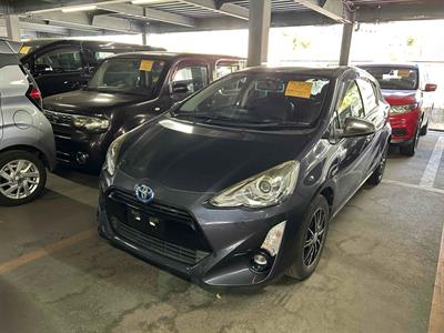 2015 Toyota Aqua - Thumbnail