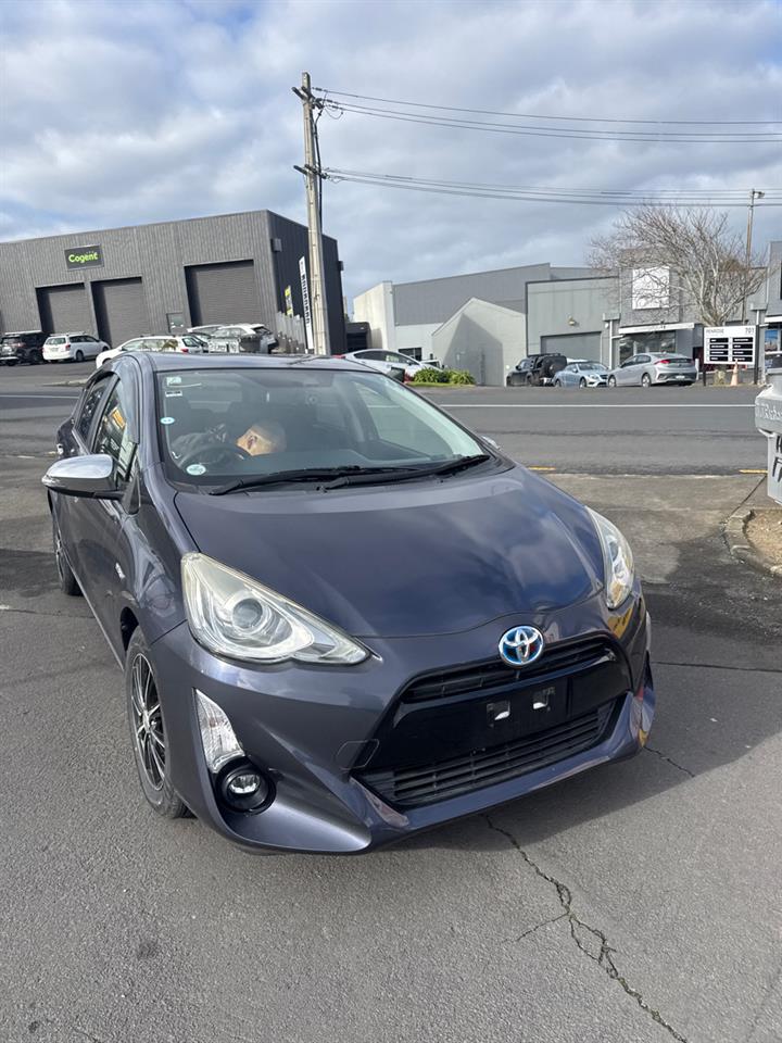 2015 Toyota Aqua