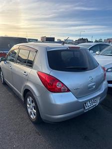 2006 Nissan Tiida - Thumbnail