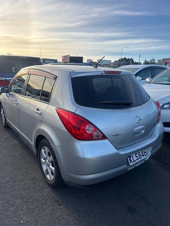 2006 Nissan Tiida