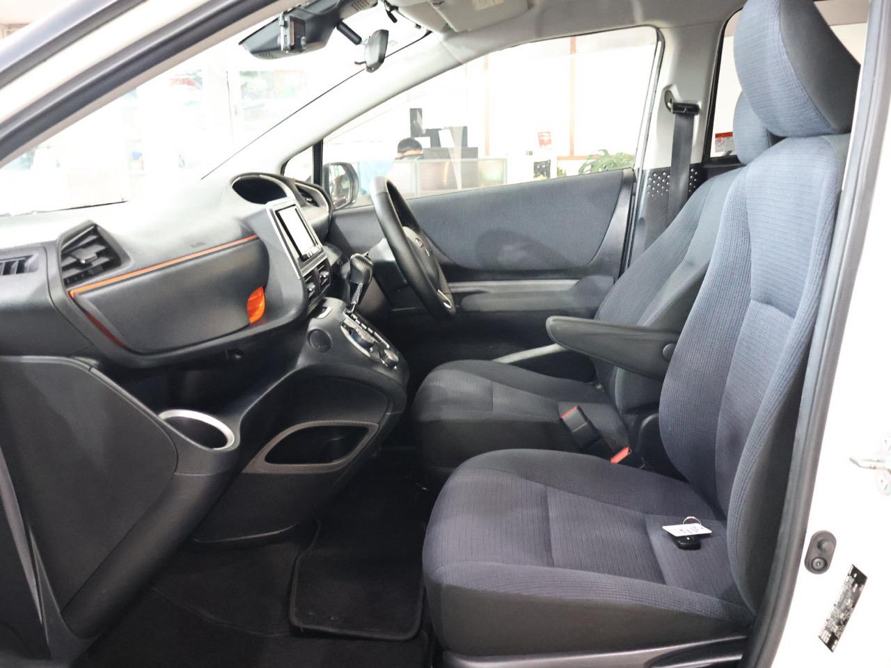 2016 Toyota Sienta