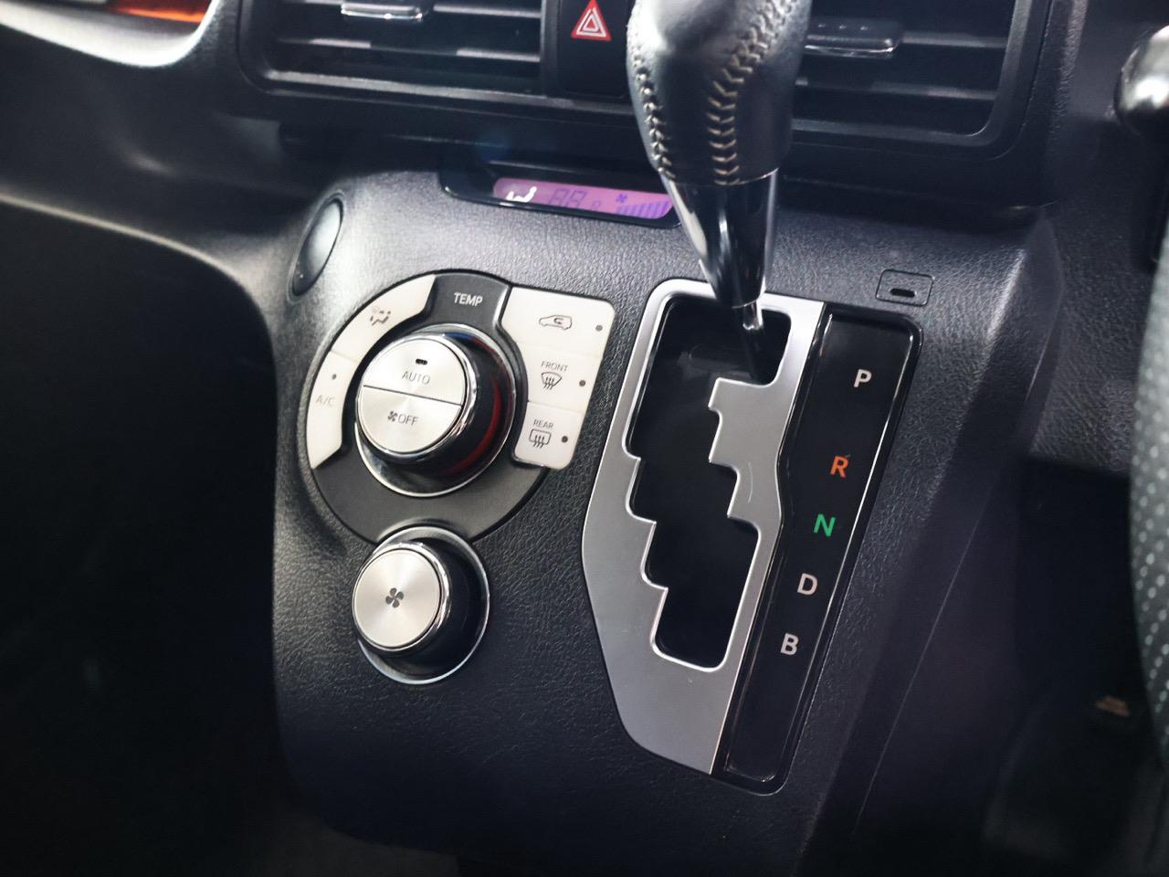 2016 Toyota Sienta