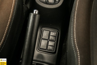 2018 Toyota Aqua - Thumbnail