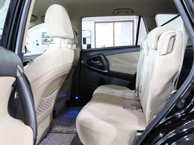 2009 Toyota Vanguard - Thumbnail