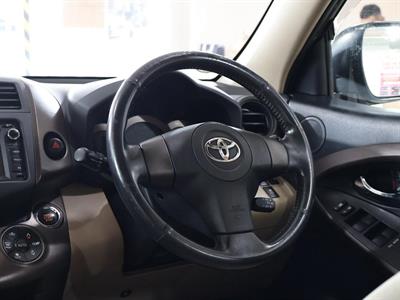 2009 Toyota Vanguard - Thumbnail