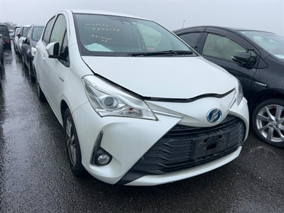 2017 Toyota Vitz
