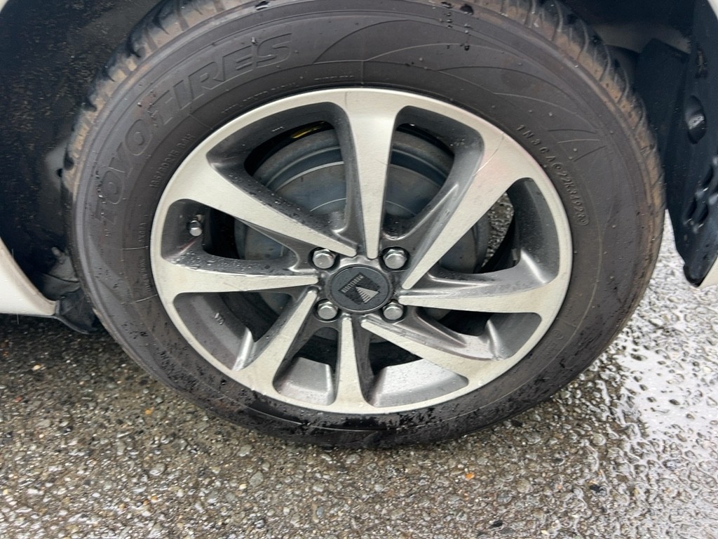 2017 Toyota Vitz