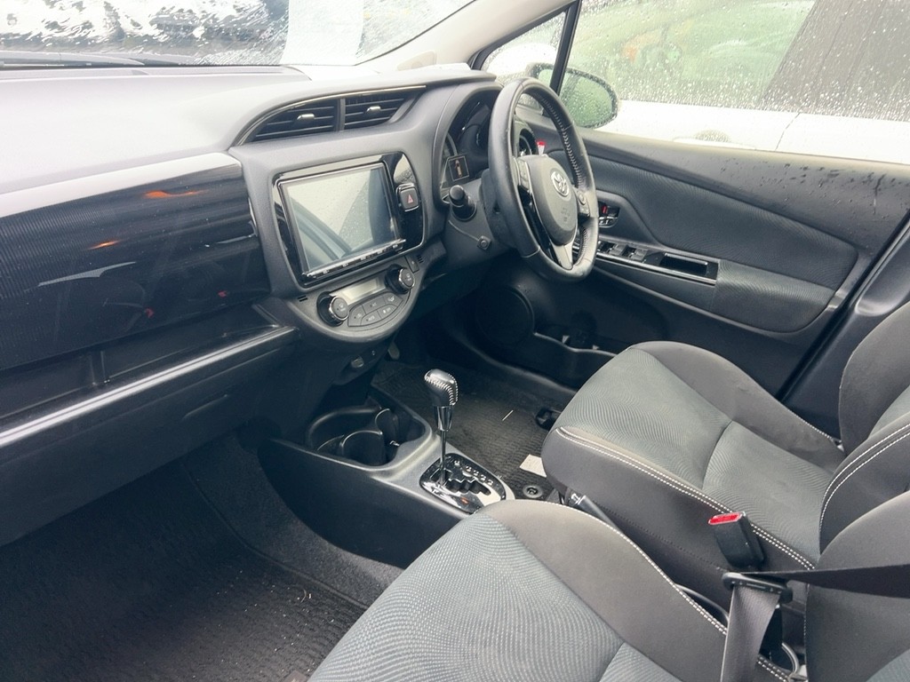 2017 Toyota Vitz