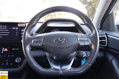 2022 Hyundai IONIQ - Thumbnail