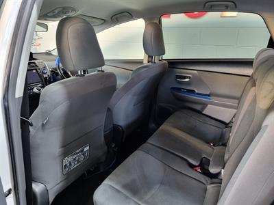 2013 Toyota Prius - Thumbnail