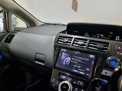 2013 Toyota Prius - Thumbnail