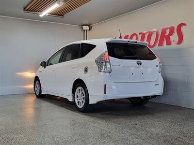 2013 Toyota Prius - Thumbnail