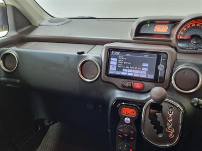2014 Toyota Porte - Thumbnail