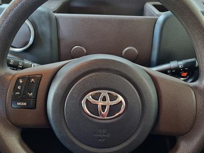 2014 Toyota Porte - Thumbnail